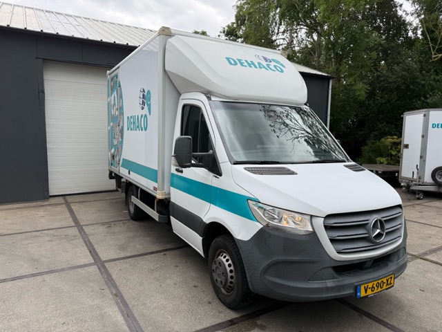 Mercedes-Benz Sprinter 519 FG 4x2 - Furgão: foto 2 Mercedes-Benz Sprinter 519 FG 4x2 - Furgão: foto 2