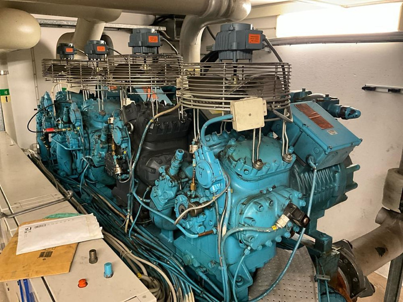 Stal KTK 207 - Máquina para metal: foto 3 Stal KTK 207 - Máquina para metal: foto 3