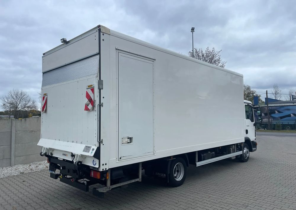 MAN TGL 8.190 KONTENER 16 PALET! - Camião furgão: foto 5 MAN TGL 8.190 KONTENER 16 PALET! - Camião furgão: foto 5