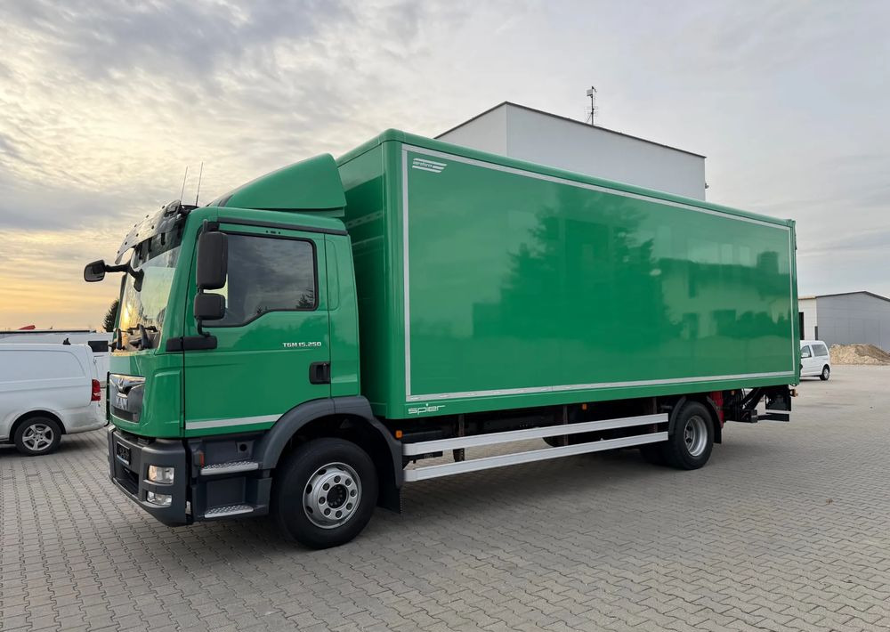 MAN TGM 15.250 - Camião furgão: foto 3 MAN TGM 15.250 - Camião furgão: foto 3