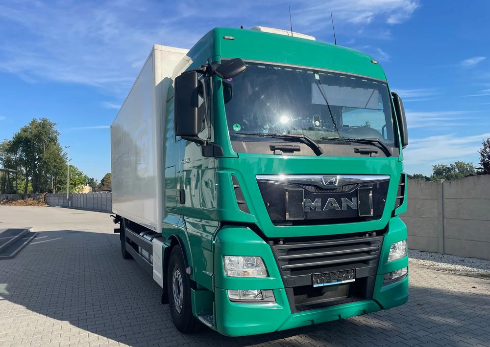 MAN TGX 18.420/ KONTENER 7,2m - Camião furgão: foto 4 MAN TGX 18.420/ KONTENER 7,2m - Camião furgão: foto 4