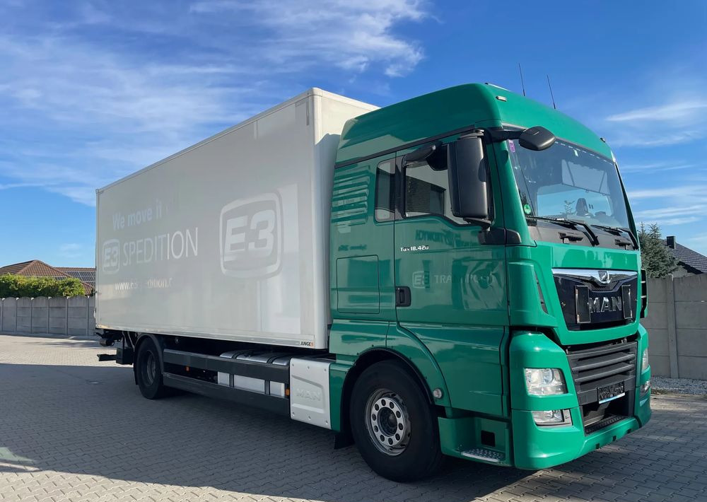 MAN TGX 18.420/ KONTENER 7,2m - Camião furgão: foto 4 MAN TGX 18.420/ KONTENER 7,2m - Camião furgão: foto 4