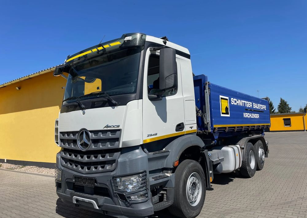 Mercedes-Benz AROCS 2545, WYWROTKA - Camião basculante: foto 2 Mercedes-Benz AROCS 2545, WYWROTKA - Camião basculante: foto 2