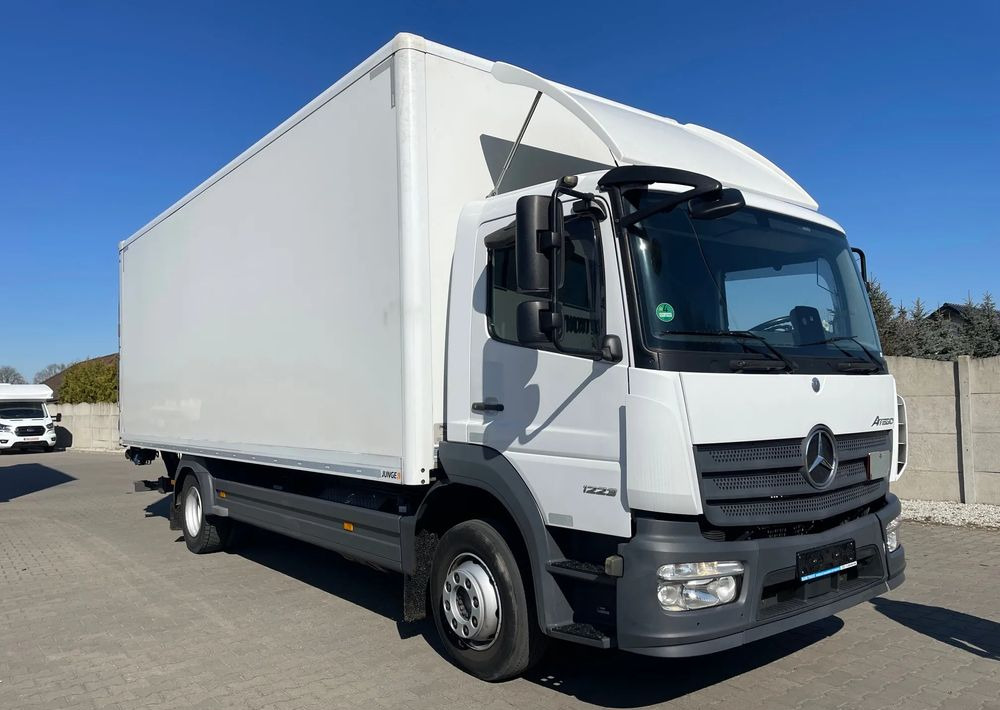 Mercedes-Benz ATEGO 1223 - Camião furgão: foto 2 Mercedes-Benz ATEGO 1223 - Camião furgão: foto 2