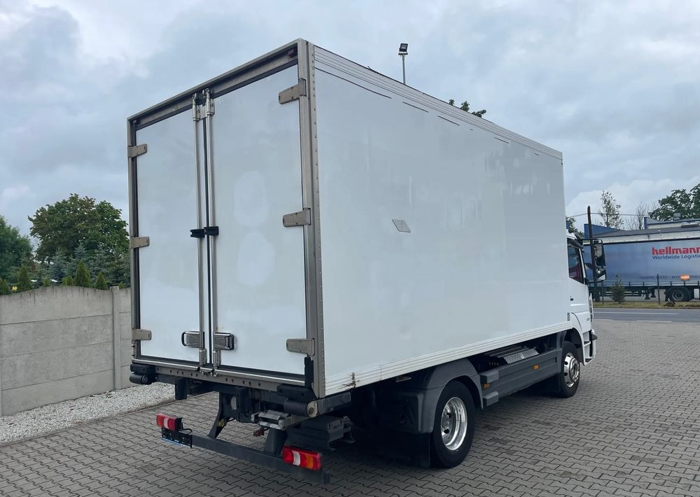 Mercedes-Benz ATEGO 1227 CHŁODNIA HAKOWA / HAKÓWKA - Camião frigorífico: foto 5 Mercedes-Benz ATEGO 1227 CHŁODNIA HAKOWA / HAKÓWKA - Camião frigorífico: foto 5