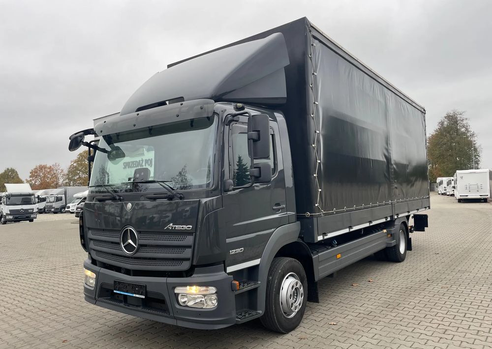 Mercedes-Benz ATEGO 1230 - Camião de lona: foto 3 Mercedes-Benz ATEGO 1230 - Camião de lona: foto 3