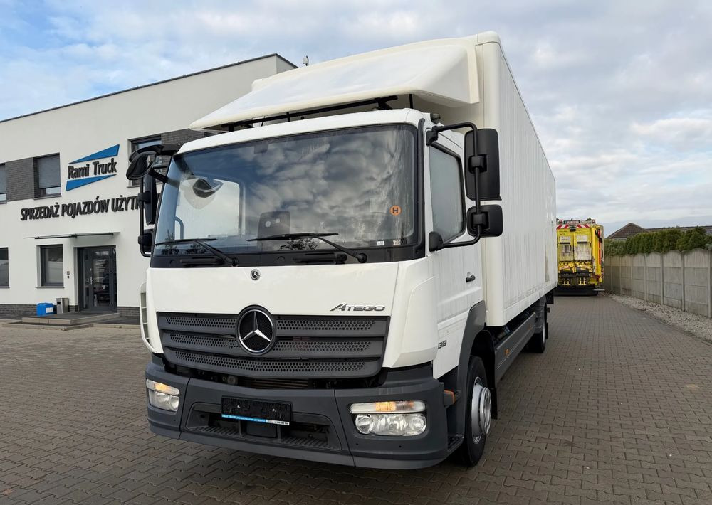 Mercedes-Benz ATEGO 1318 IZOTERMA 20 PALET! - Camião furgão: foto 1 Mercedes-Benz ATEGO 1318 IZOTERMA 20 PALET! - Camião furgão: foto 1