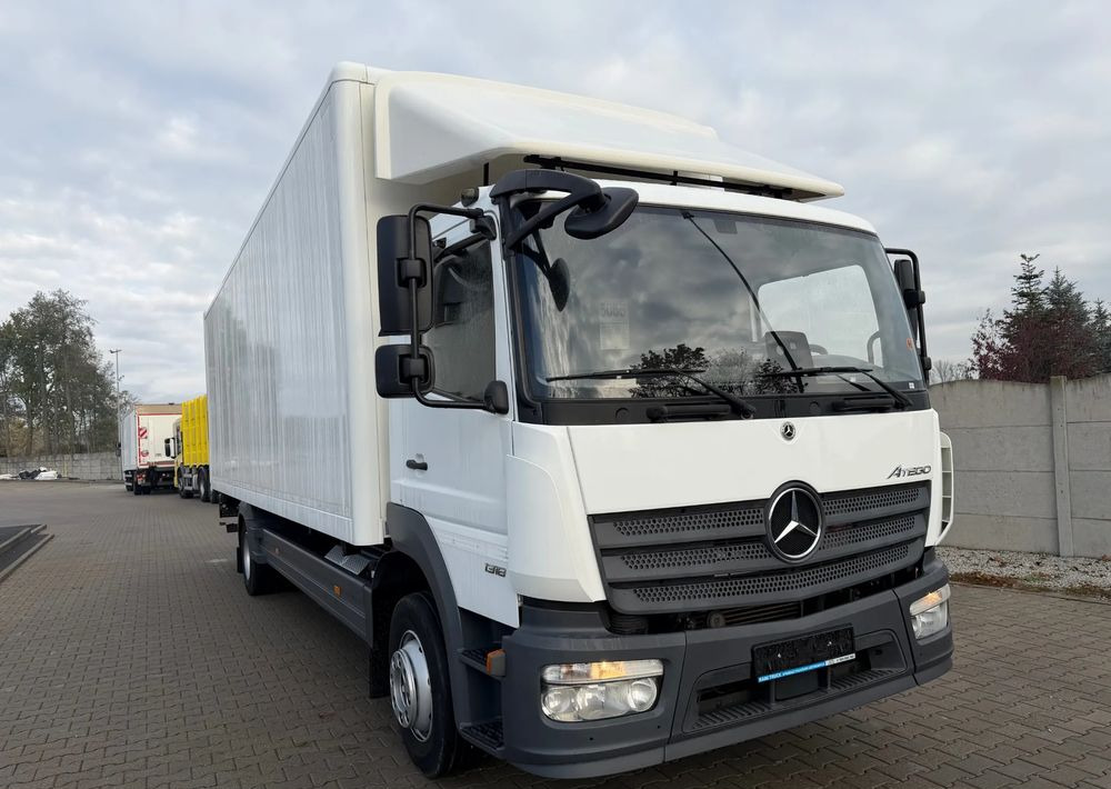 Mercedes-Benz ATEGO 1318 IZOTERMA 20 PALET! - Camião furgão: foto 4 Mercedes-Benz ATEGO 1318 IZOTERMA 20 PALET! - Camião furgão: foto 4