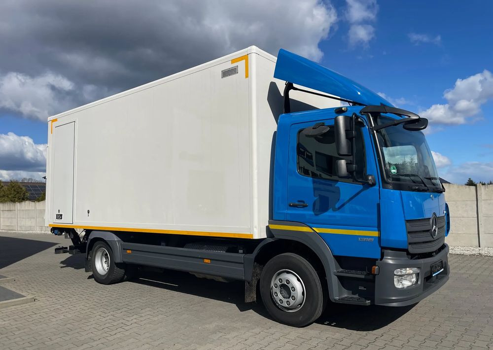 Mercedes-Benz ATEGO 1318, kontener 6,2m, ładowność 7,5 tony! - Camião furgão: foto 5 Mercedes-Benz ATEGO 1318, kontener 6,2m, ładowność 7,5 tony! - Camião furgão: foto 5