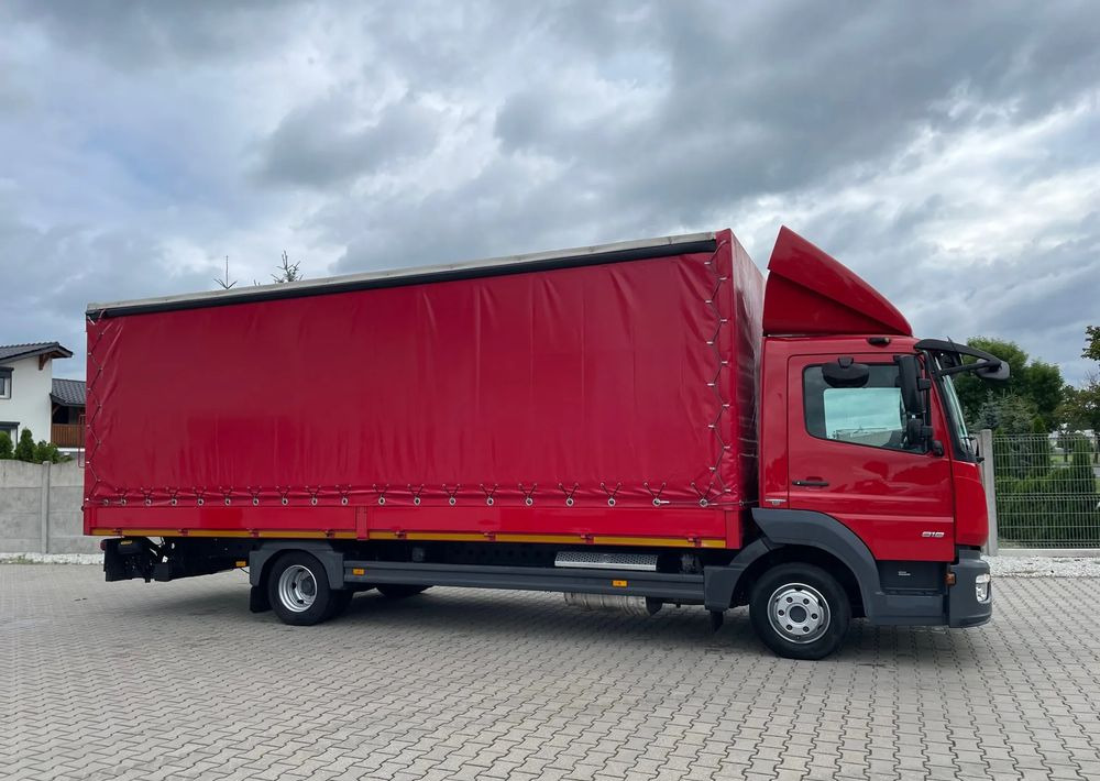 Mercedes-Benz ATEGO 818, Klima, webasto, burtofirana! - Camião de lona: foto 4 Mercedes-Benz ATEGO 818, Klima, webasto, burtofirana! - Camião de lona: foto 4