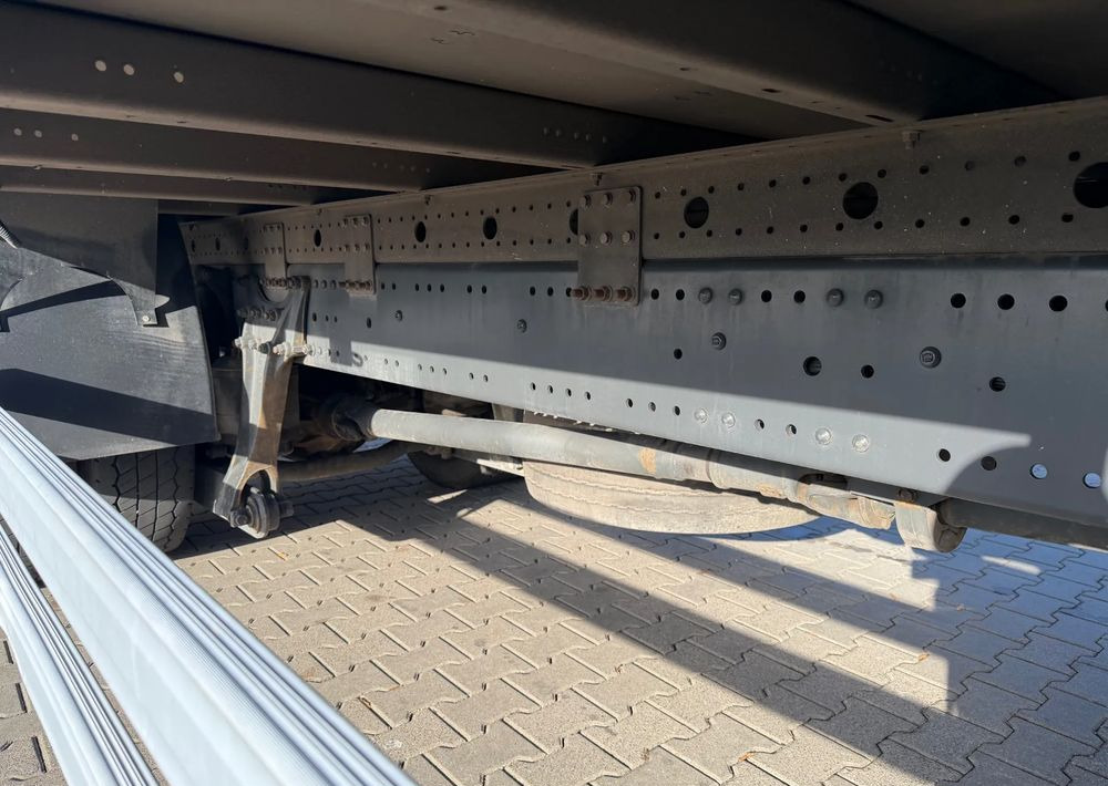 Mercedes-Benz AXOR 1824, EURO 5,KLIMA, KONTENER 8,5 m! - Camião furgão: foto 5 Mercedes-Benz AXOR 1824, EURO 5,KLIMA, KONTENER 8,5 m! - Camião furgão: foto 5