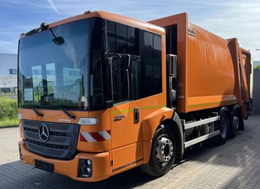 Mercedes-Benz ECONIC 2635,EURO 6, 6X2, ZOLLER MEDIUM X21 - Caminhão de lixo: foto 1 Mercedes-Benz ECONIC 2635,EURO 6, 6X2, ZOLLER MEDIUM X21 - Caminhão de lixo: foto 1