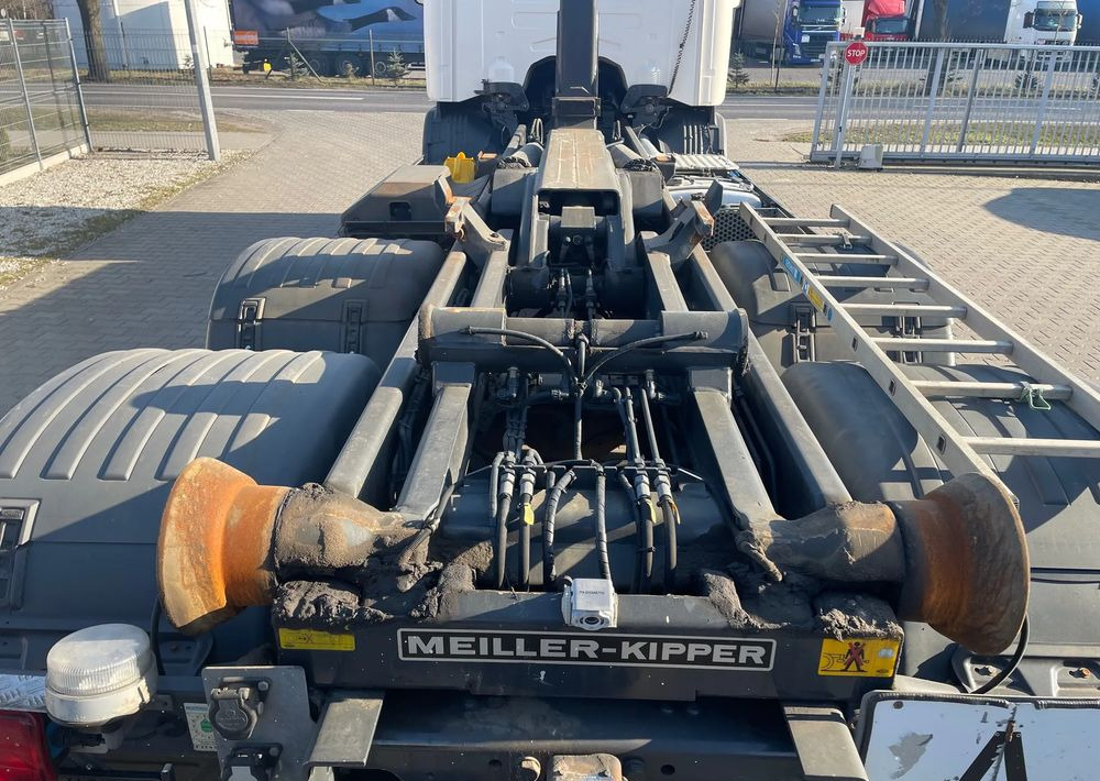 Camião polibenne Scania R410 Hakowiec MEILLER RK20 65: foto 16 Camião polibenne Scania R410 Hakowiec MEILLER RK20 65: foto 16