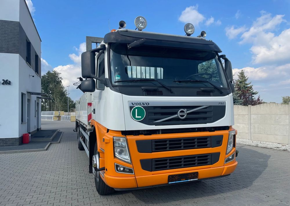 Volvo FM410 EURO 5, HDS ATLAS 165.2E-A2 RADIO STEROWANY, ZABUDOWA 7,1 m! - Camião de caixa aberta/ Plataforma, Camião grua: foto 4 Volvo FM410 EURO 5, HDS ATLAS 165.2E-A2 RADIO STEROWANY, ZABUDOWA 7,1 m! - Camião de caixa aberta/ Plataforma, Camião grua: foto 4