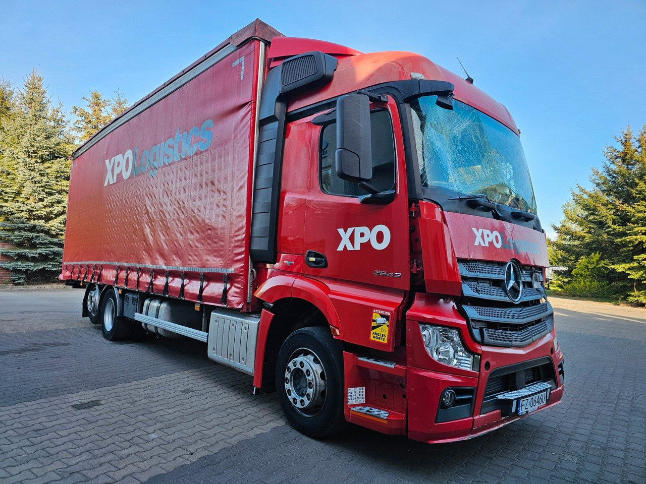 Mercedes-Benz 2543 ACTROS 6x2 JUMBO 8,2 Erhöhtes Dach Edscha - Camião de lona: foto 2 Mercedes-Benz 2543 ACTROS 6x2 JUMBO 8,2 Erhöhtes Dach Edscha - Camião de lona: foto 2