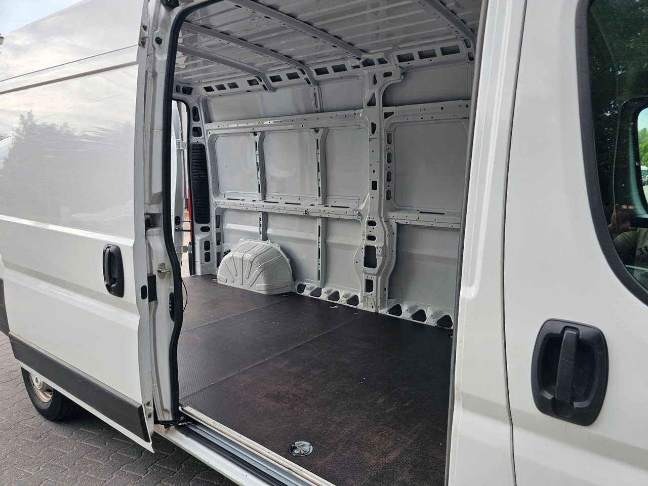 Opel MOVANO DUCATO L3H2 erst 35tkm Leichter unfall - Furgão: foto 5 Opel MOVANO DUCATO L3H2 erst 35tkm Leichter unfall - Furgão: foto 5