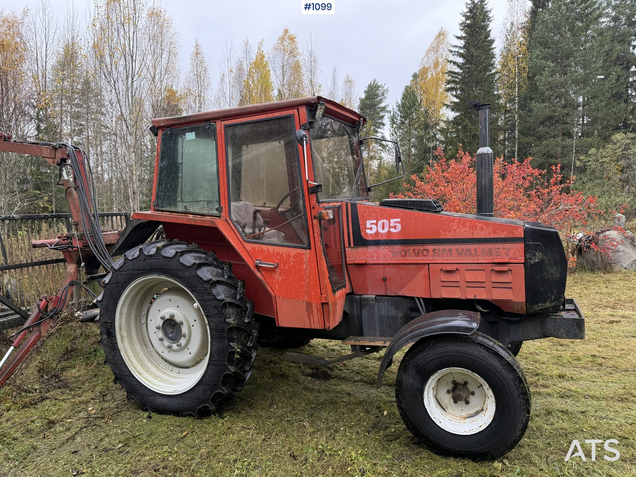Valmet 505 Tractor and forestry trailer - Trator, Reboque florestal: foto 1 Valmet 505 Tractor and forestry trailer - Trator, Reboque florestal: foto 1