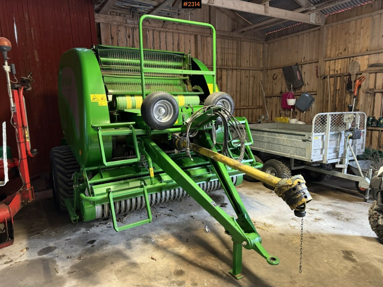 Baler McHale F5500 - Máquina para produção de feno: foto 2 Baler McHale F5500 - Máquina para produção de feno: foto 2