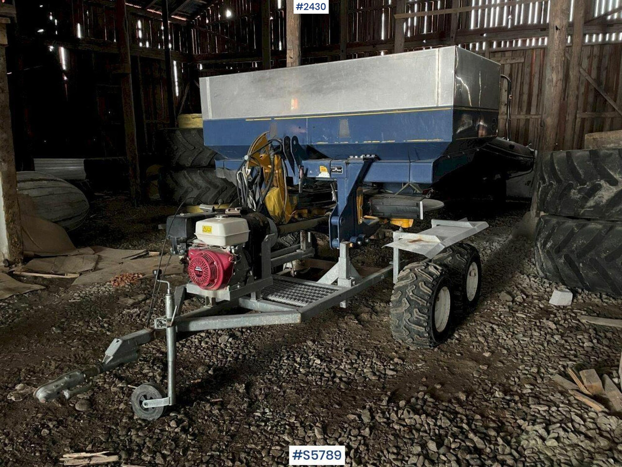 Bogballe Manure spreader - Espalhador de estrume: foto 1 Bogballe Manure spreader - Espalhador de estrume: foto 1