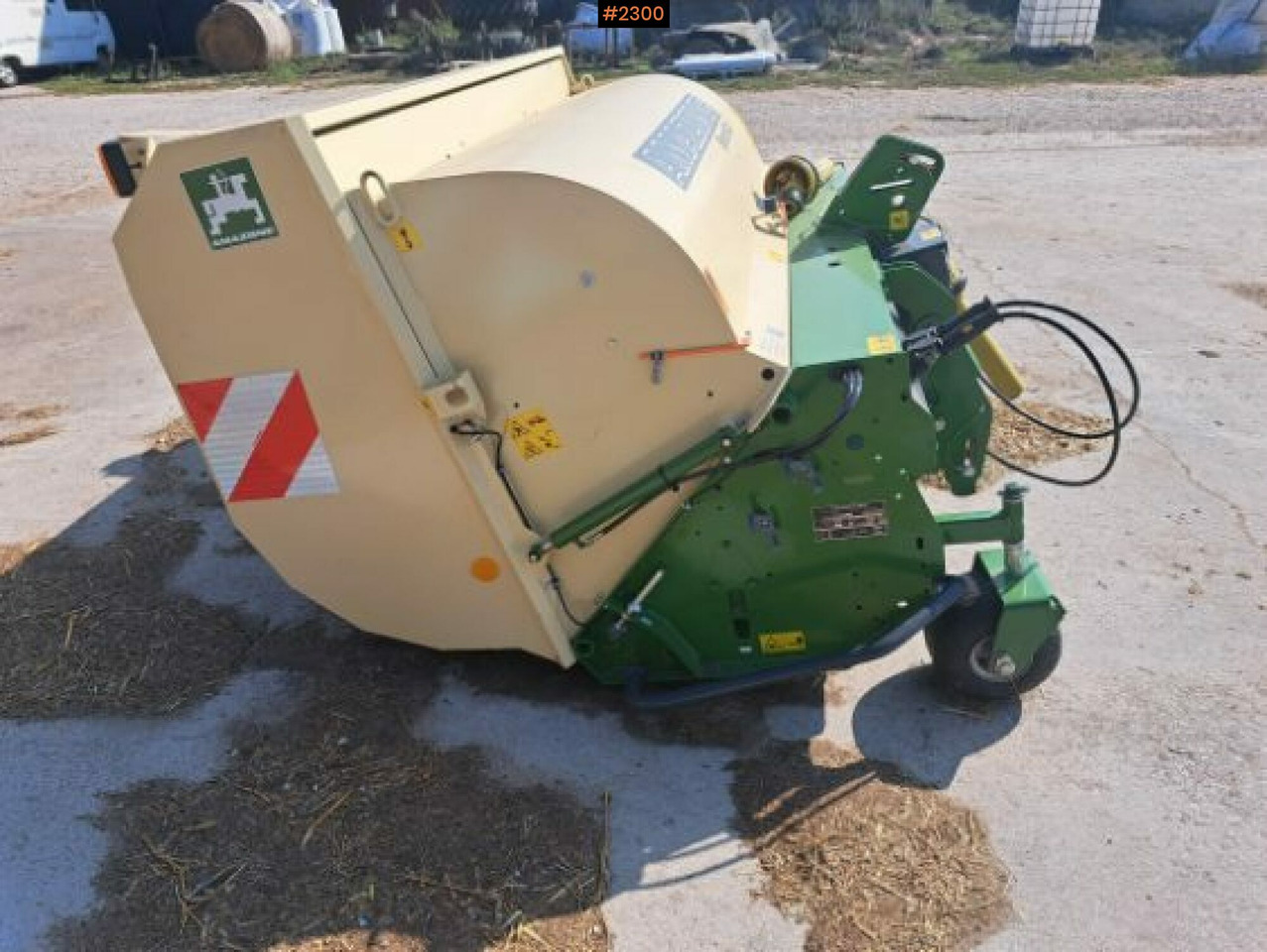 Horsemanure Collector Amazone Horsehopper Smartcut 2100 - Maquina para lavrar a terra: foto 2 Horsemanure Collector Amazone Horsehopper Smartcut 2100 - Maquina para lavrar a terra: foto 2