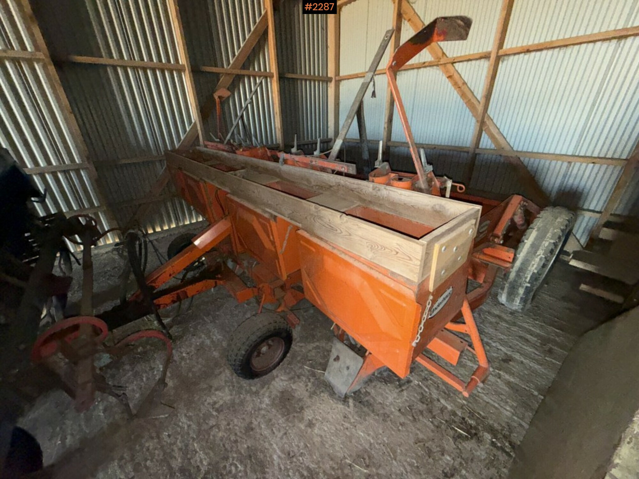 Potato planter Underhaug - Semeador de batatas: foto 1 Potato planter Underhaug - Semeador de batatas: foto 1