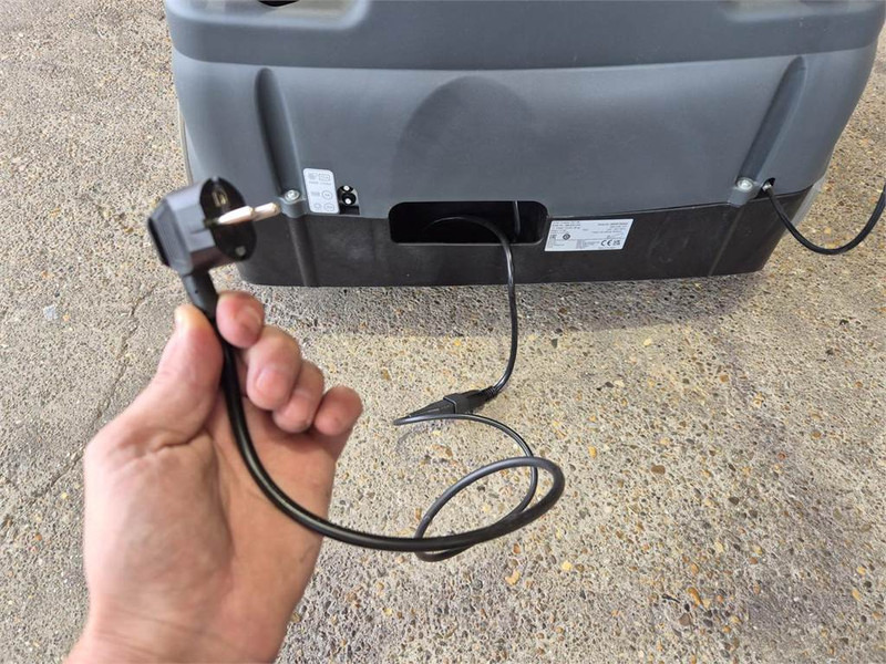 Nilfisk SW 750 - Varredora urbana: foto 5 Nilfisk SW 750 - Varredora urbana: foto 5