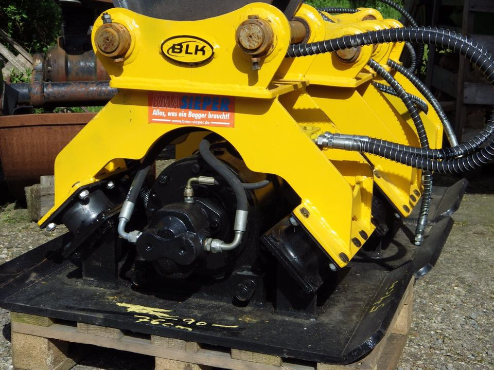 Anbauverdichter BLK4 Hydro-Rüttelplatte MS03 (netto 2220,00) - Placas vibratórias: foto 1 Anbauverdichter BLK4 Hydro-Rüttelplatte MS03 (netto 2220,00) - Placas vibratórias: foto 1