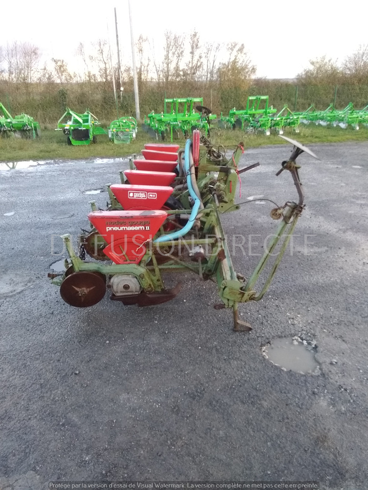 NODET SEMOIR MONOGRAINE PN II - Semeadora de precisão: foto 4 NODET SEMOIR MONOGRAINE PN II - Semeadora de precisão: foto 4