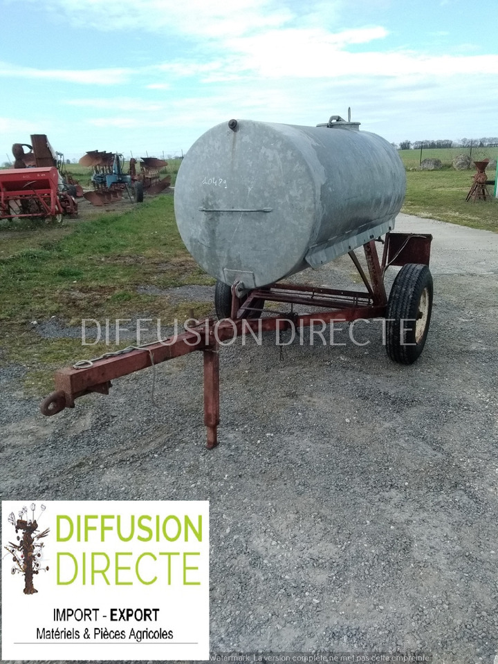 TONNE A EAU 1500 - Reboque cisterna: foto 1 TONNE A EAU 1500 - Reboque cisterna: foto 1