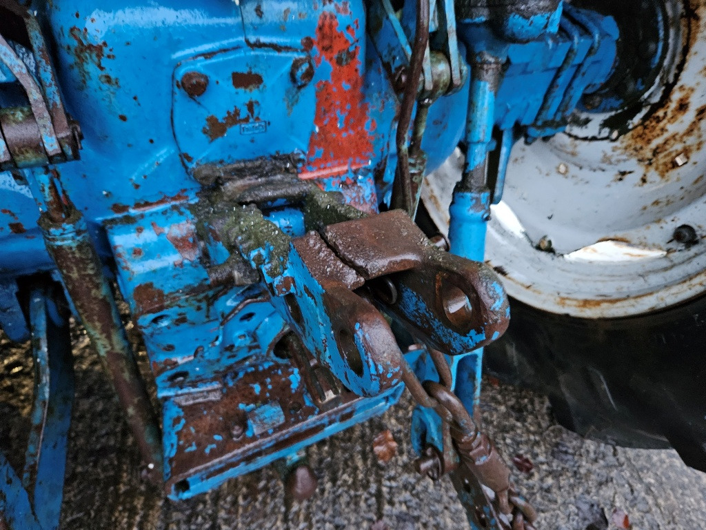 Ford 7700 2wd Tractor - Trator: foto 5 Ford 7700 2wd Tractor - Trator: foto 5