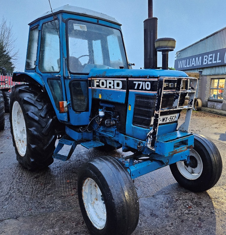 Ford 7700 2wd Tractor - Trator: foto 1 Ford 7700 2wd Tractor - Trator: foto 1