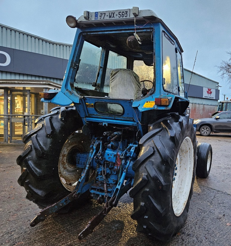 Ford 7700 2wd Tractor - Trator: foto 3 Ford 7700 2wd Tractor - Trator: foto 3