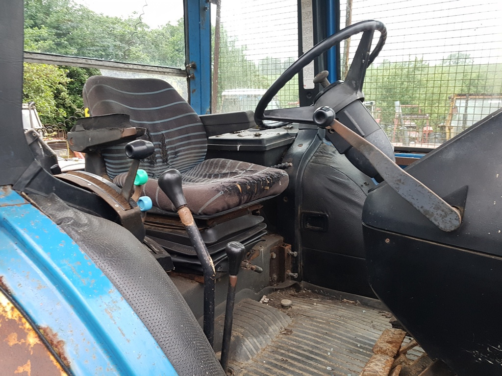 Trator Ford 8210: foto 6