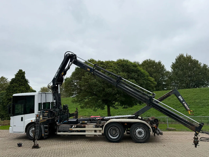 Mercedes-Benz Econic Hiab 220-Hooklift-6x2-Remote - Camião grua: foto 5 Mercedes-Benz Econic Hiab 220-Hooklift-6x2-Remote - Camião grua: foto 5