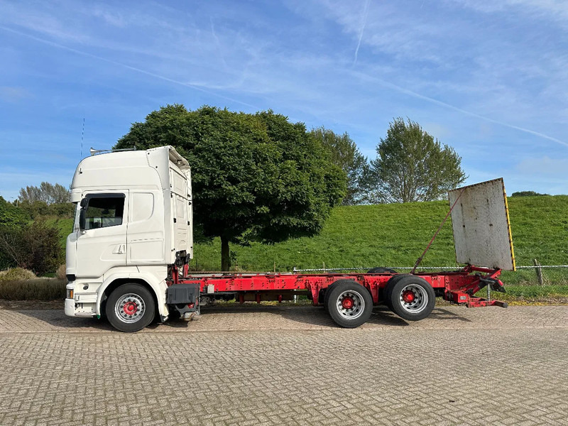 Scania R730 V8 FULL AIR-6X2-RETARDER- EUR6- - Camião chassi: foto 2 Scania R730 V8 FULL AIR-6X2-RETARDER- EUR6- - Camião chassi: foto 2