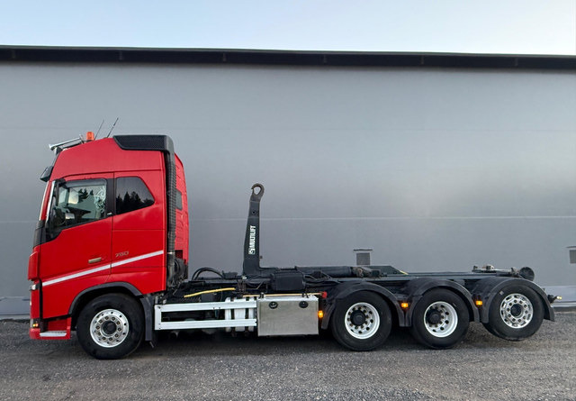 VolvoFH16 750 8X4 - Camião polibenne: foto 2 VolvoFH16 750 8X4 - Camião polibenne: foto 2