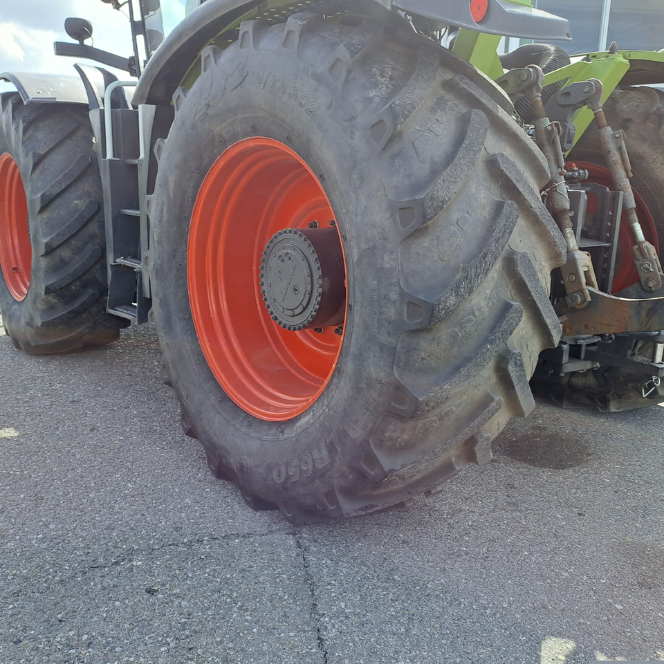 CLAAS XERION 3800 TRAC - Trator: foto 5 CLAAS XERION 3800 TRAC - Trator: foto 5