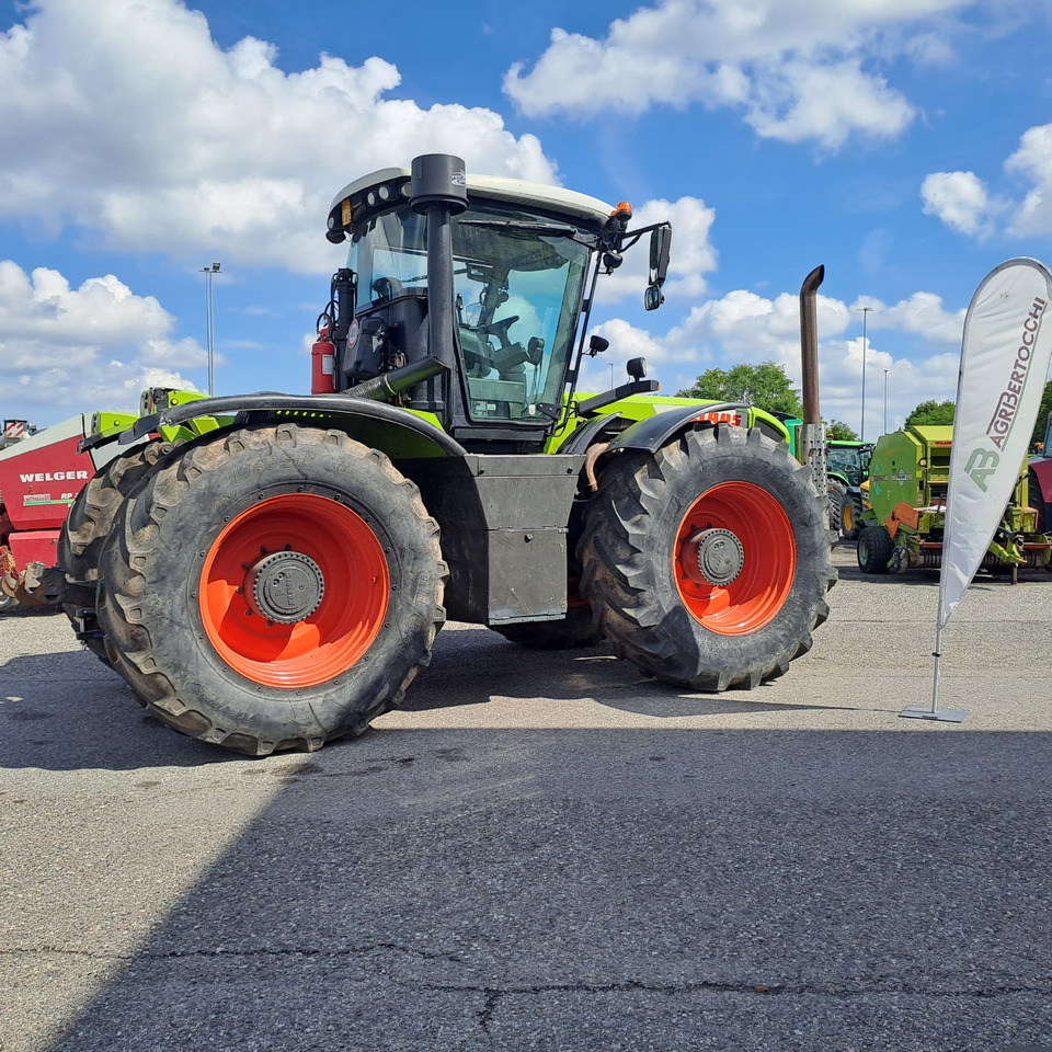 CLAAS XERION 3800 TRAC - Trator: foto 2 CLAAS XERION 3800 TRAC - Trator: foto 2