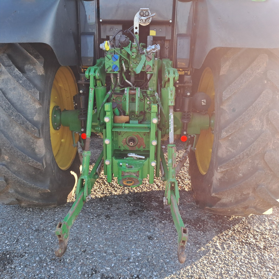 JOHN DEERE 6120 m - Trator: foto 4 JOHN DEERE 6120 m - Trator: foto 4