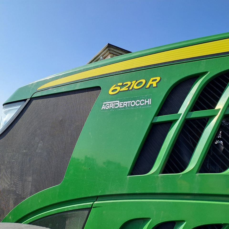 Trator JOHN DEERE 6210R: foto 9