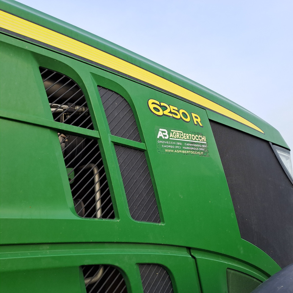 JOHN DEERE 6250R PREMIUM EDITION - Trator: foto 5 JOHN DEERE 6250R PREMIUM EDITION - Trator: foto 5