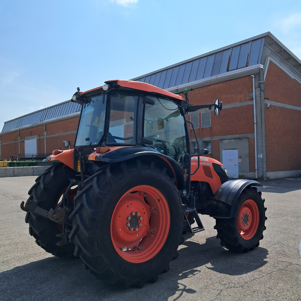 KUBOTA M9960 - Trator: foto 5 KUBOTA M9960 - Trator: foto 5