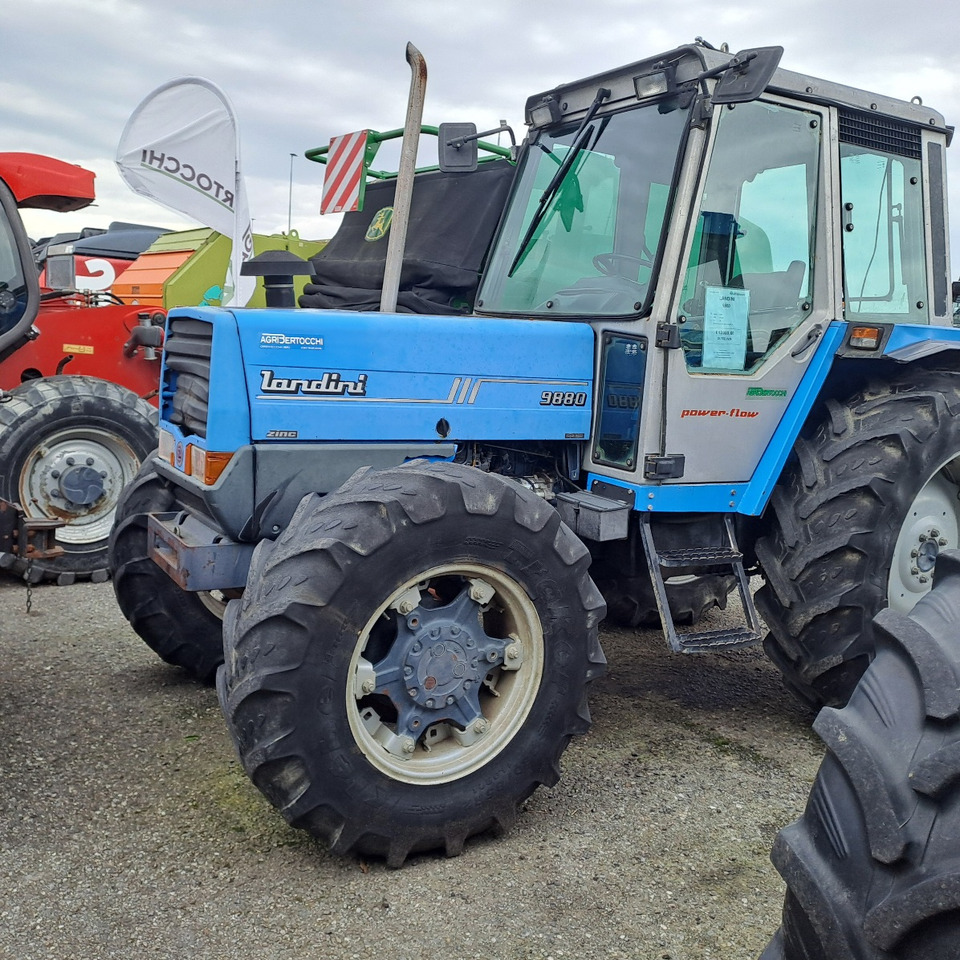 LANDINI 9880 - ASTA AGRIBERTOCCHI - Trator: foto 1 LANDINI 9880 - ASTA AGRIBERTOCCHI - Trator: foto 1