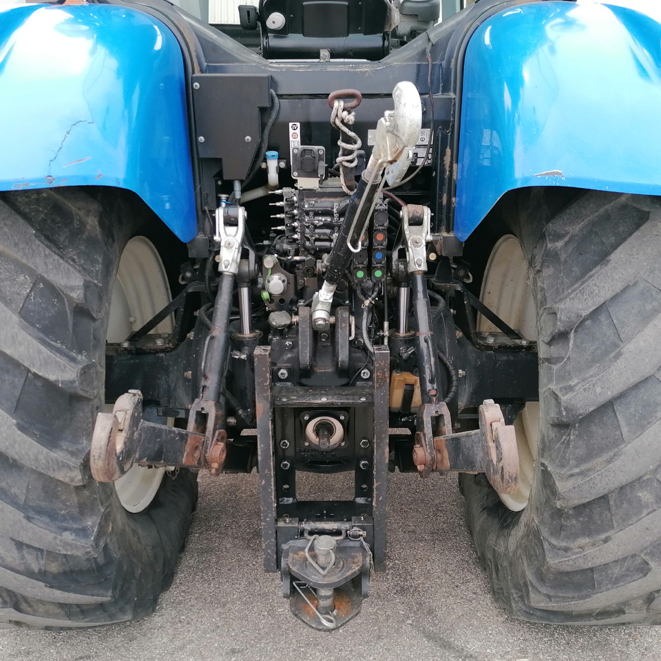 NEW HOLLAND 6090 - Trator: foto 4 NEW HOLLAND 6090 - Trator: foto 4