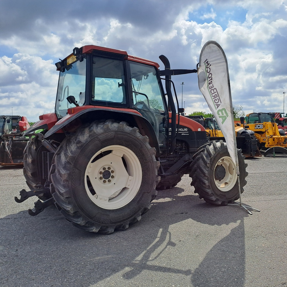 NEW HOLLAND FIATAGRI TS 110 - Trator: foto 3 NEW HOLLAND FIATAGRI TS 110 - Trator: foto 3