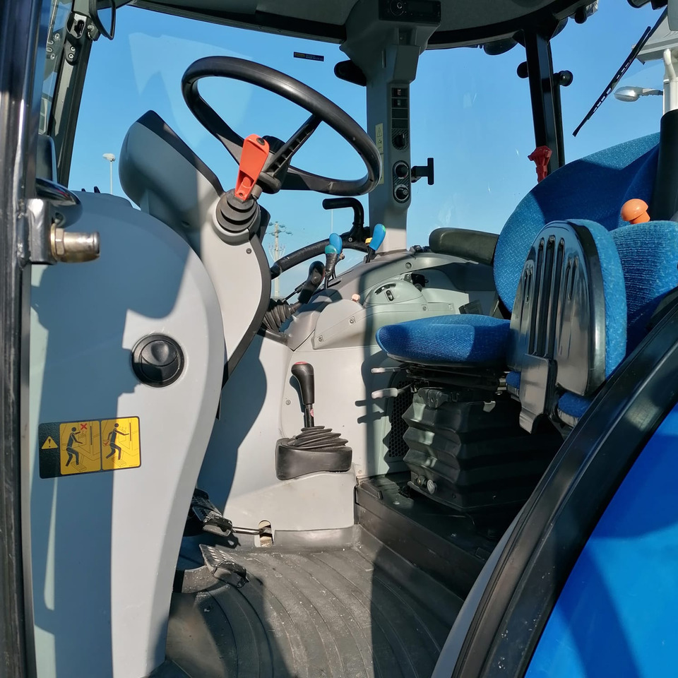 Locação financeira de  NEW HOLLAND T4.105 NEW HOLLAND T4.105: foto 6