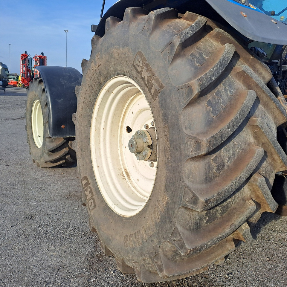 Trator NEW HOLLAND TM 190: foto 10 Trator NEW HOLLAND TM 190: foto 10