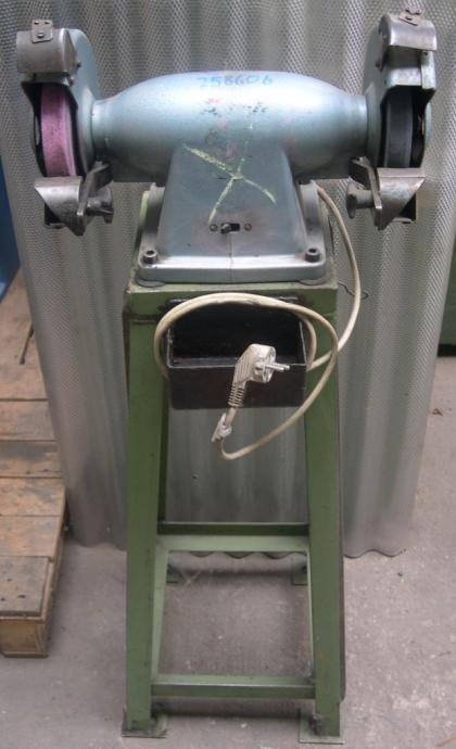 AEG EWSL 175/420 -Schleifmaschinen - Máquina para metal: foto 1 AEG EWSL 175/420 -Schleifmaschinen - Máquina para metal: foto 1