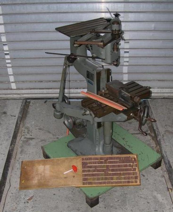 Gravier- u. Kopierfräsmaschine DECKEL G 1 U - Fresadora: foto 1 Gravier- u. Kopierfräsmaschine DECKEL G 1 U - Fresadora: foto 1
