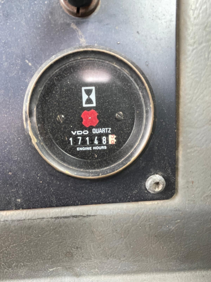 Pá carregadora de rodas Volvo L120B: foto 7